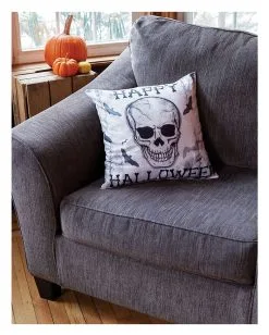 Happy Halloween Skull Kissenhülle 45x45cm -Outlet-Horror-Shop happy halloween skull kissenhuelle 45x45cm happy halloween skull pillow case halloween wohnaccessoire 54203 2