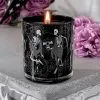KILLSTAR Danse Macabre Glas Kerze 1 KILLSTAR Danse Macabre Glas Kerze -Outlet-Horror-Shop killstar danse macabre glas kerze mit duft killstar accessoires killstar dekoration gothic dekoration gothic kerze skelett kerze 54804
