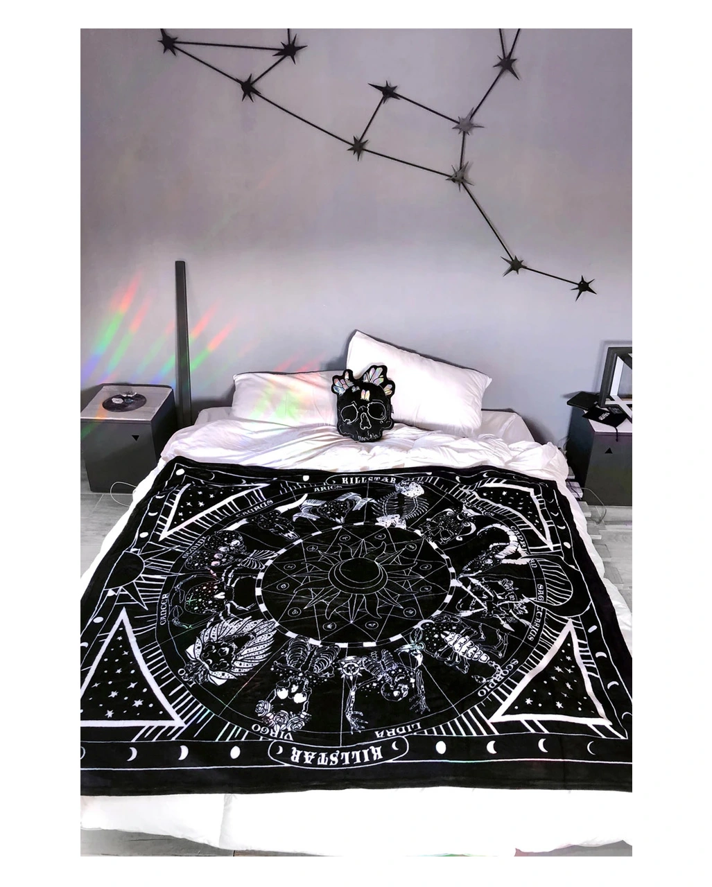 KILLSTAR Zodiac Tagesdecke 4 KILLSTAR Zodiac Tagesdecke – Bild 2