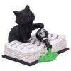 Schwarzes Kätzchen Mit Zaubertrank 10,5cm 2 Schwarzes Kätzchen Mit Zaubertrank 10,5cm -Outlet-Horror-Shop schwarzes kaetzchen mit zaubertrank mischievous feline with poision bottle halloween tischdeko 54623 01