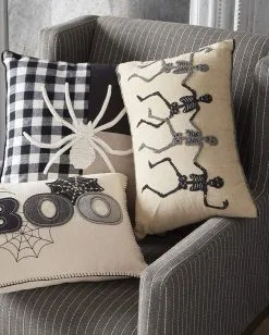 Skelett Halloween Boutique Kissen Mit Perlen & Pailletten 30x45cm -Outlet-Horror-Shop skelett halloween boutique kissen mit perlen und pailletten halloween und gothic wohnungsdeko skeleton boutique pillow 54723 2