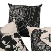 Vintage Halloween Kissen Mit Spinnennetz 2 Vintage Halloween Kissen Mit Spinnennetz -Outlet-Horror-Shop vintage halloween kissen mit spinnennetz halloween homeware halloween pillow with spiderwebs gothic kissen 53662 01
