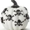 Weißer Kürbis Mit Totenköpfen 13cm -Outlet-Horror-Shop weisser kuerbis mit totenkoepfen 13cm white pumpkin with skulls halloween kuerbis deko 54696